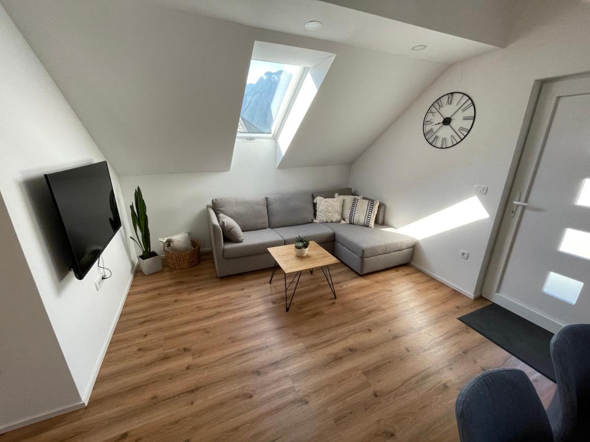 Apartma Guide 360 โบเว็ก ภายนอก รูปภาพ