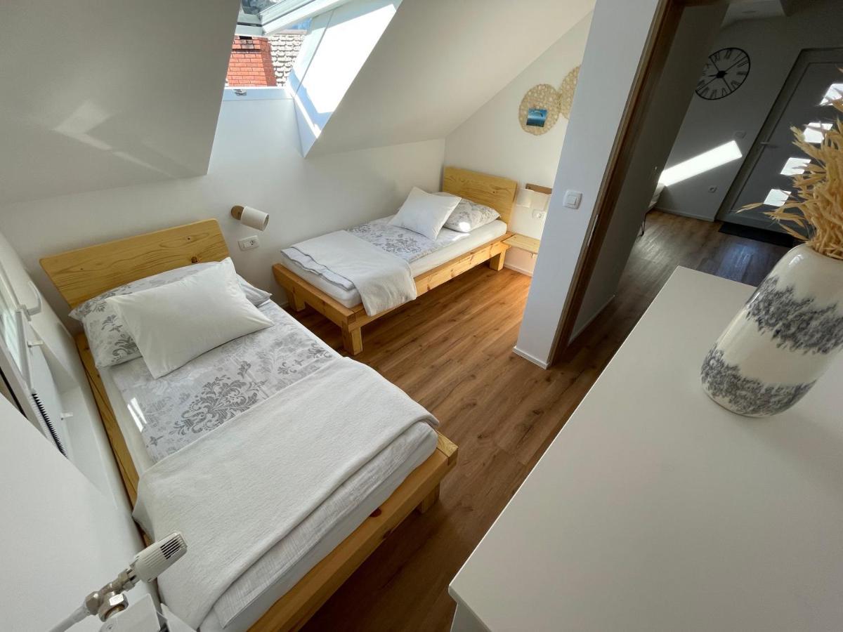Apartma Guide 360 โบเว็ก ภายนอก รูปภาพ