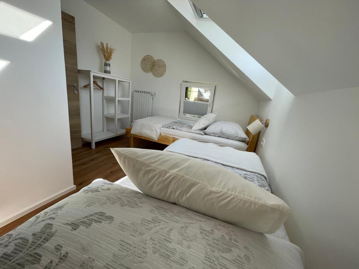 Apartma Guide 360 โบเว็ก ภายนอก รูปภาพ