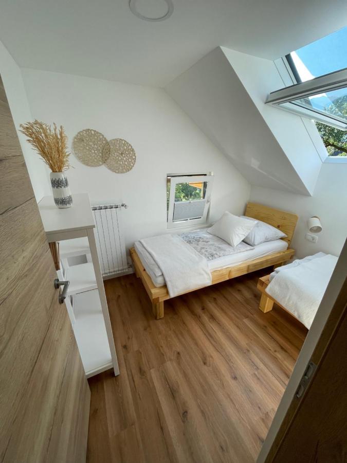 Apartma Guide 360 โบเว็ก ภายนอก รูปภาพ