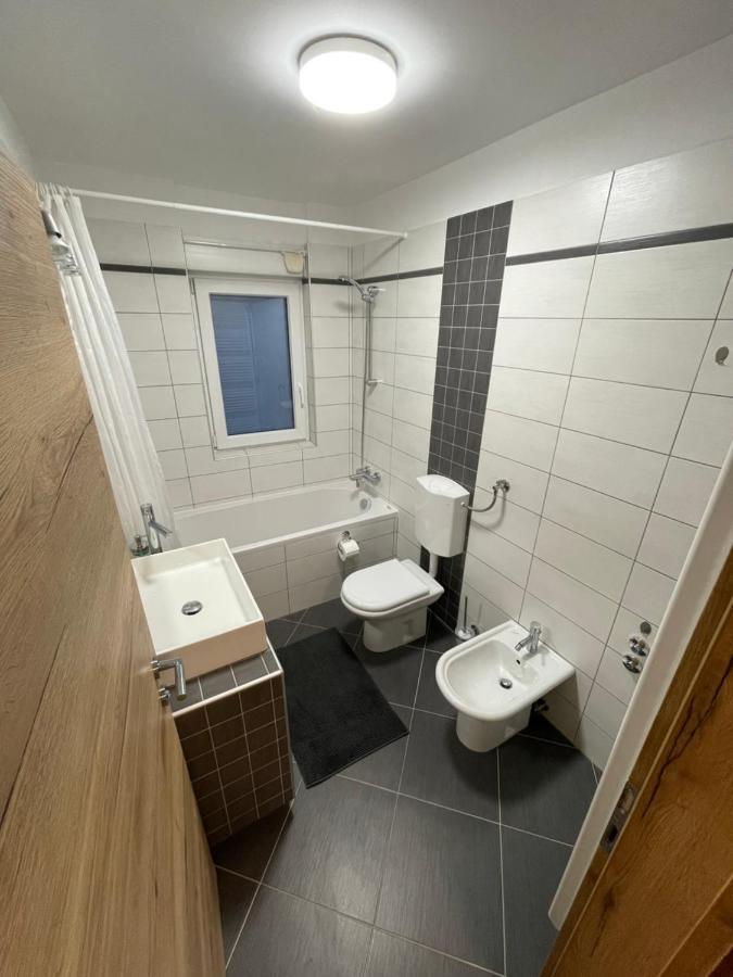 Apartma Guide 360 โบเว็ก ภายนอก รูปภาพ