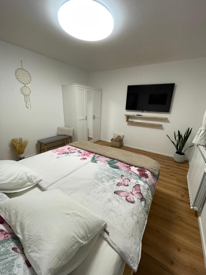 Apartma Guide 360 โบเว็ก ภายนอก รูปภาพ
